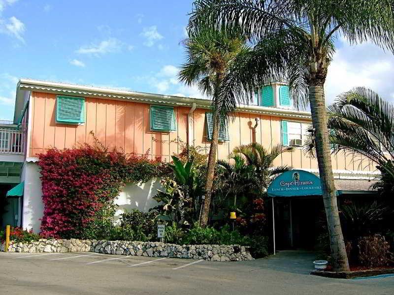 Capt Hirams Resort Sebastian Exterior photo