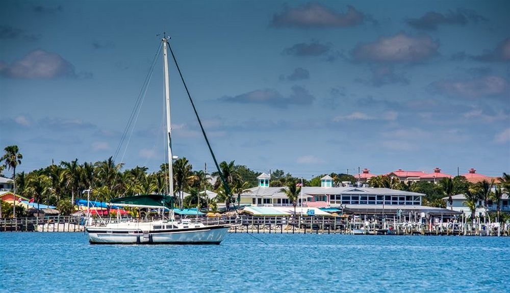 Capt Hirams Resort Sebastian Exterior photo
